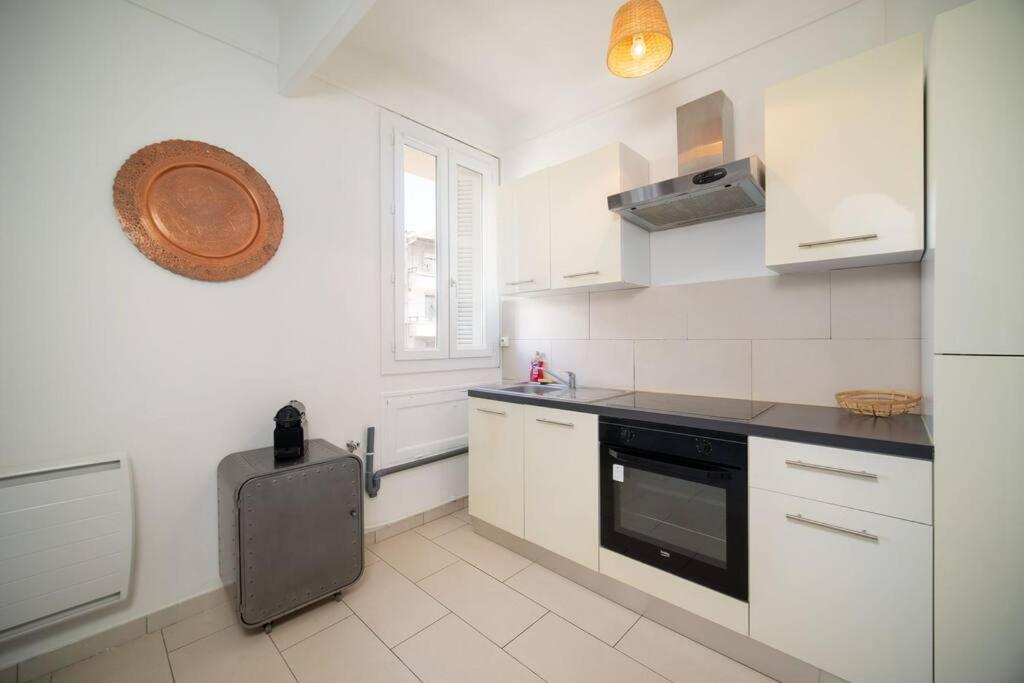 Appartement Tout Equipe Balcon 4 Pers St Charles Марсель Экстерьер фото